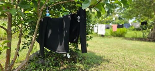 15.neoprenwaschmittel rashguard sauber